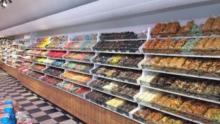 magasins de bonbons montreal Oscar